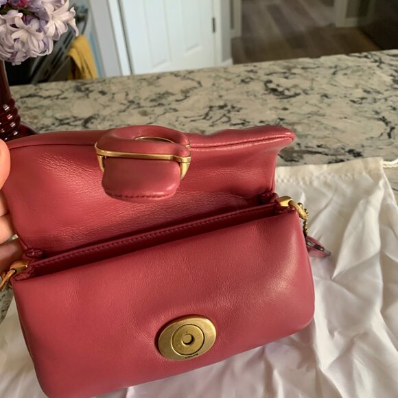 COACH Pillow Tabby 18 - Picture 5 of 6